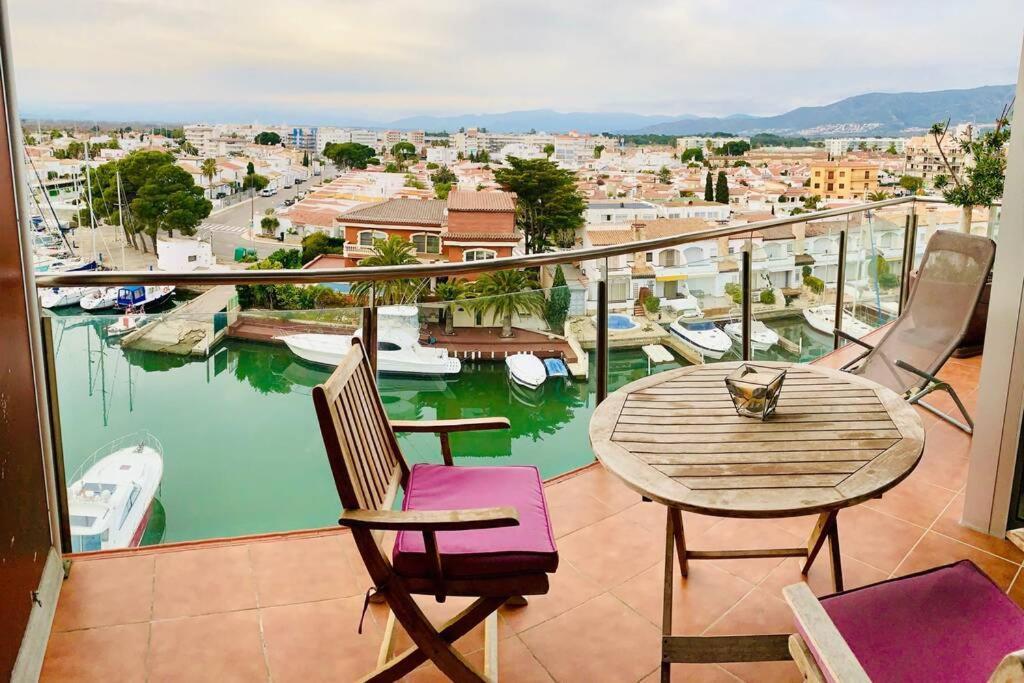Apartmán Les Marines Roses Exteriér fotografie
